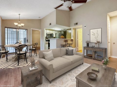 Photo of 31 High Street #APT 11304, East Hartford, CT 06118 (MLS # 24137132)