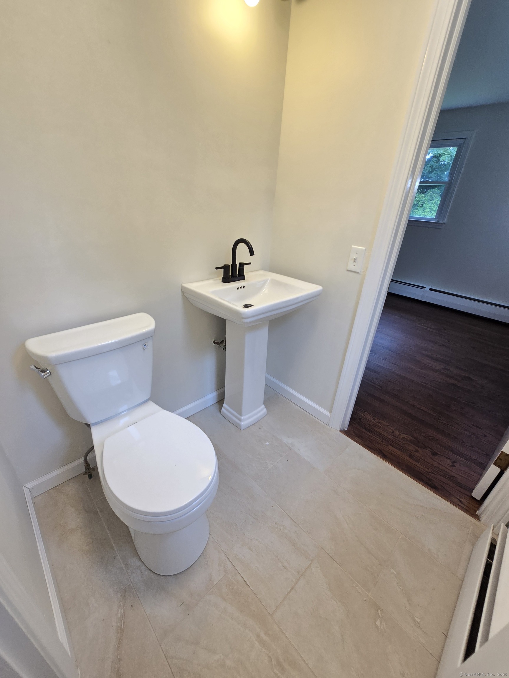 North Branford, Connecticut 06471, United States, 3 Bedrooms Bedrooms, ,2 BathroomsBathrooms,Residential,Coming Soon,160020