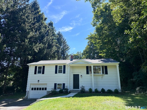 Homes For Sale - 10 Indian Hill Road<br/> North Branford, CT 06472
