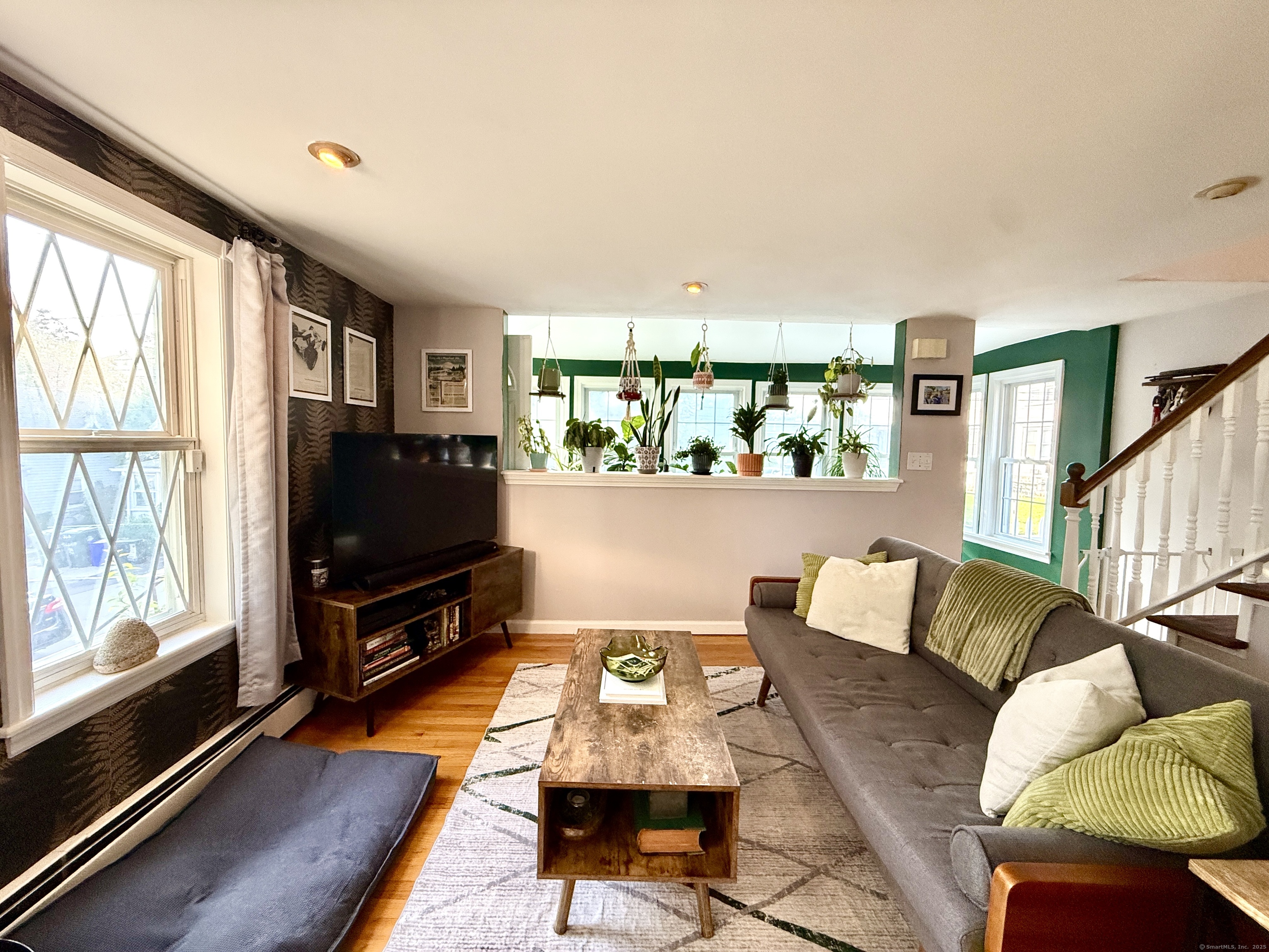 28 Grand Street