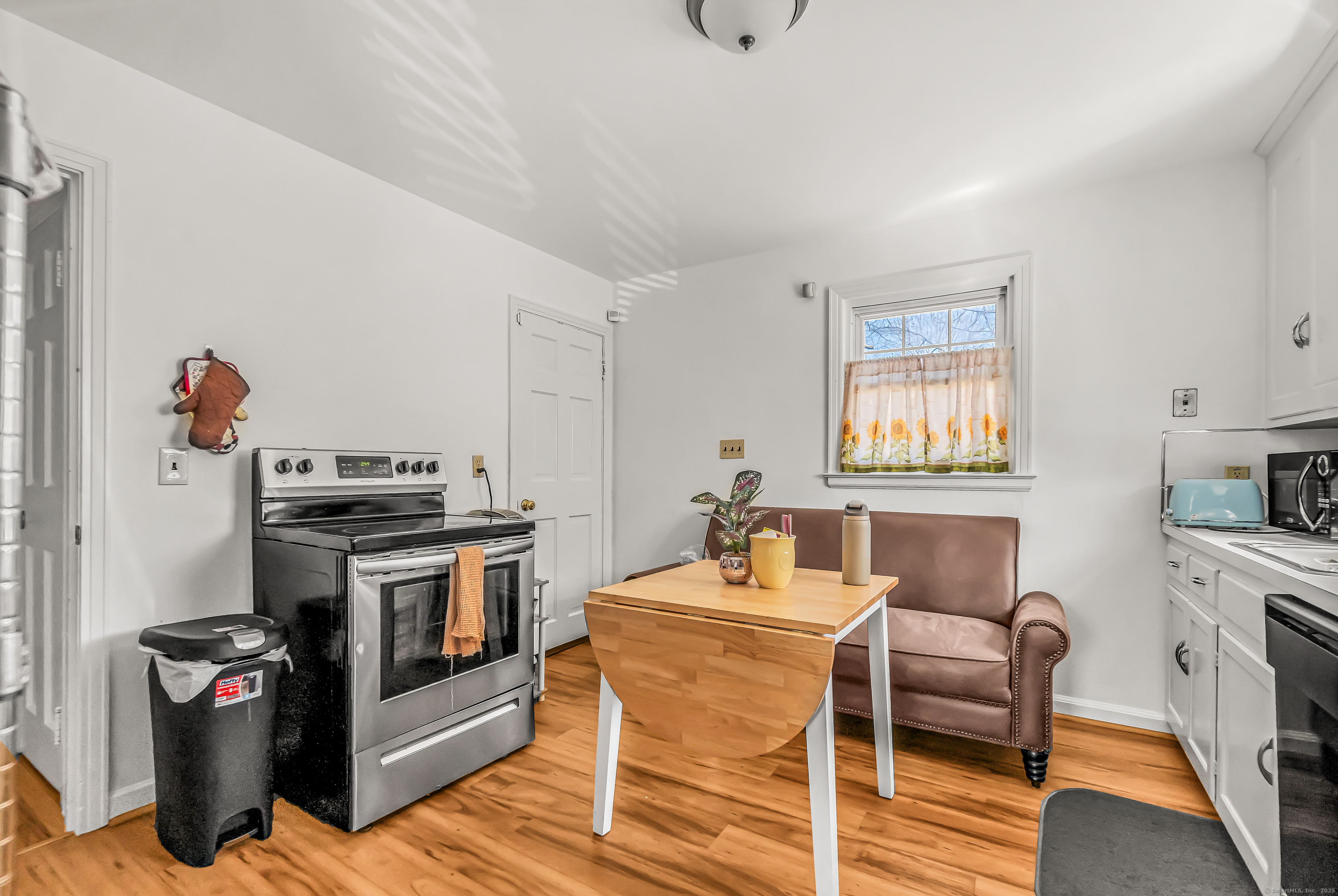 397 Pine Rock Avenue, Hamden, Connecticut image 12