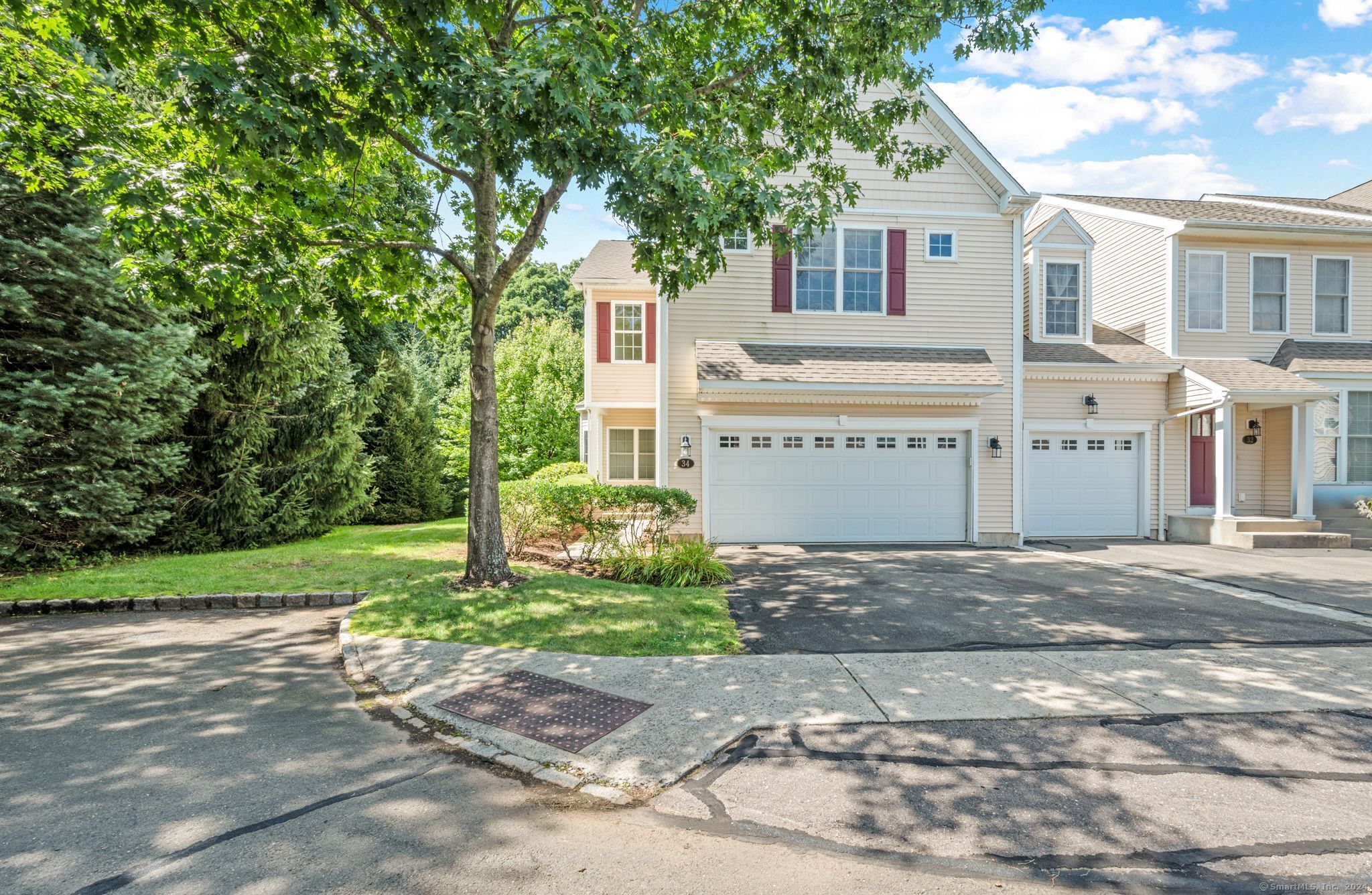 View Newington, CT 06111 townhome