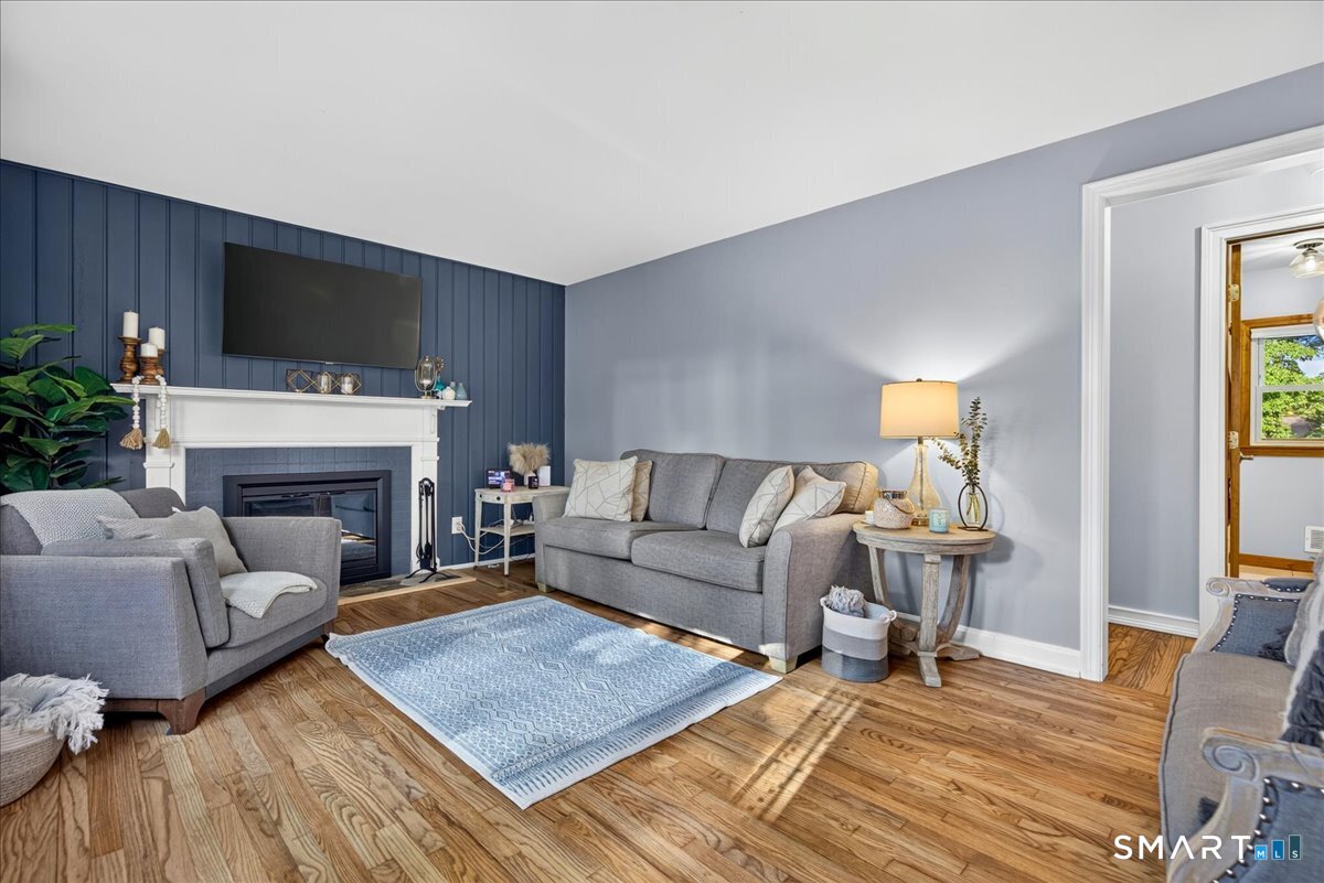 52 Hillside Avenue