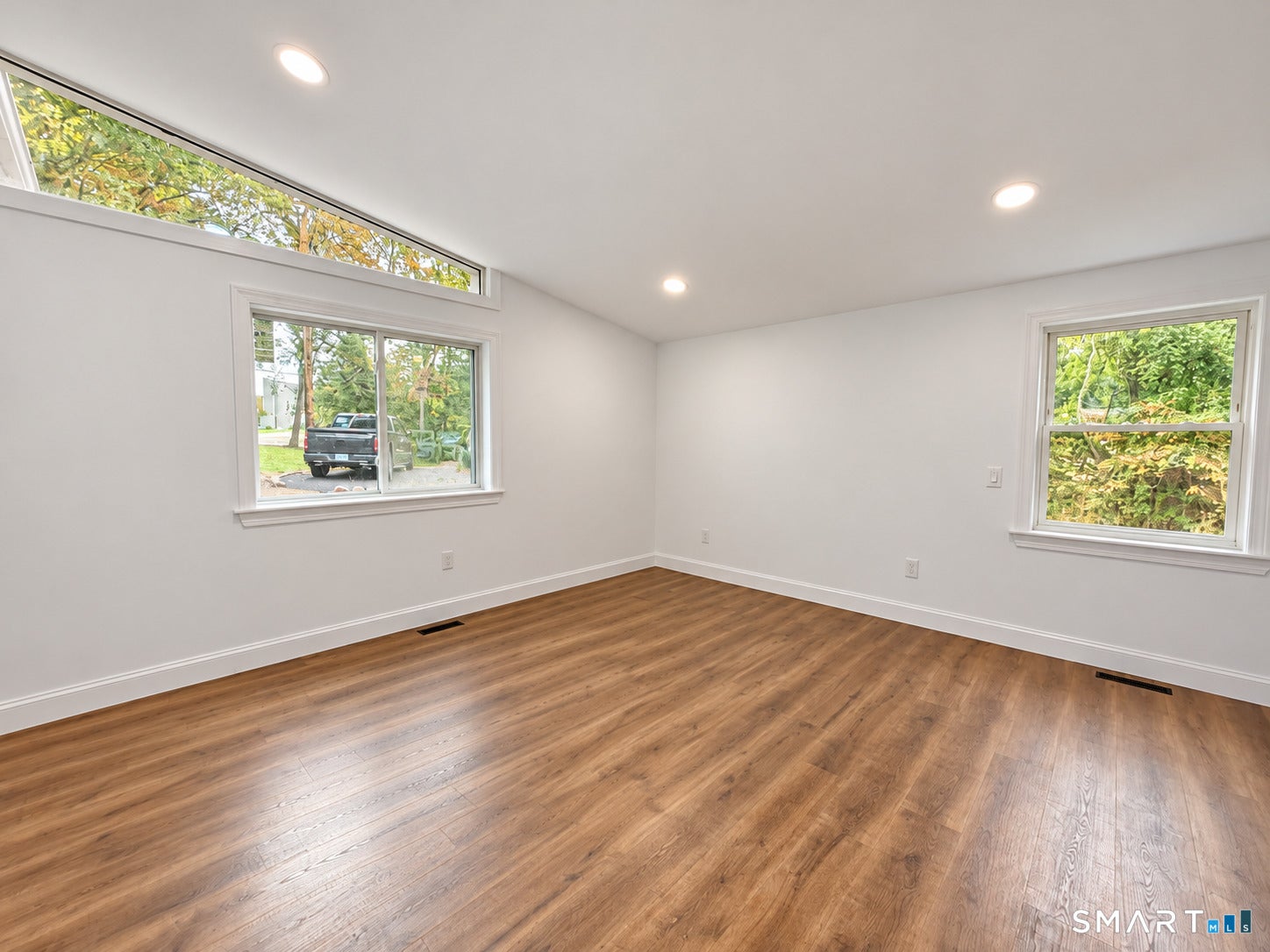 28 Pleasant Avenue