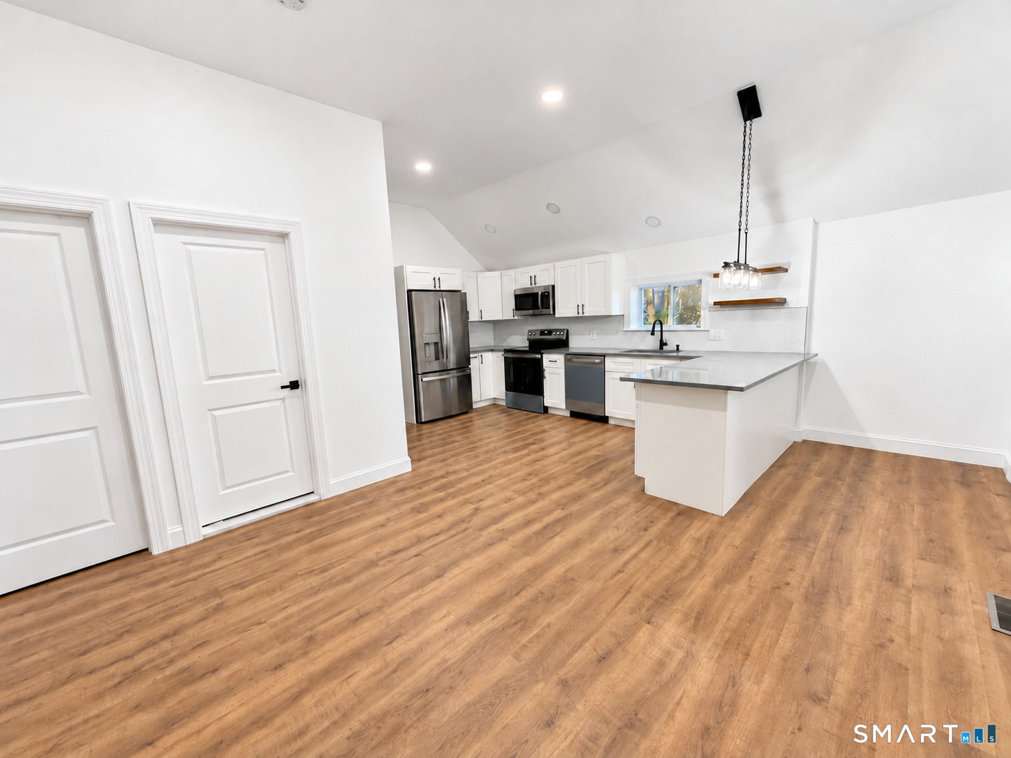 28 Pleasant Avenue