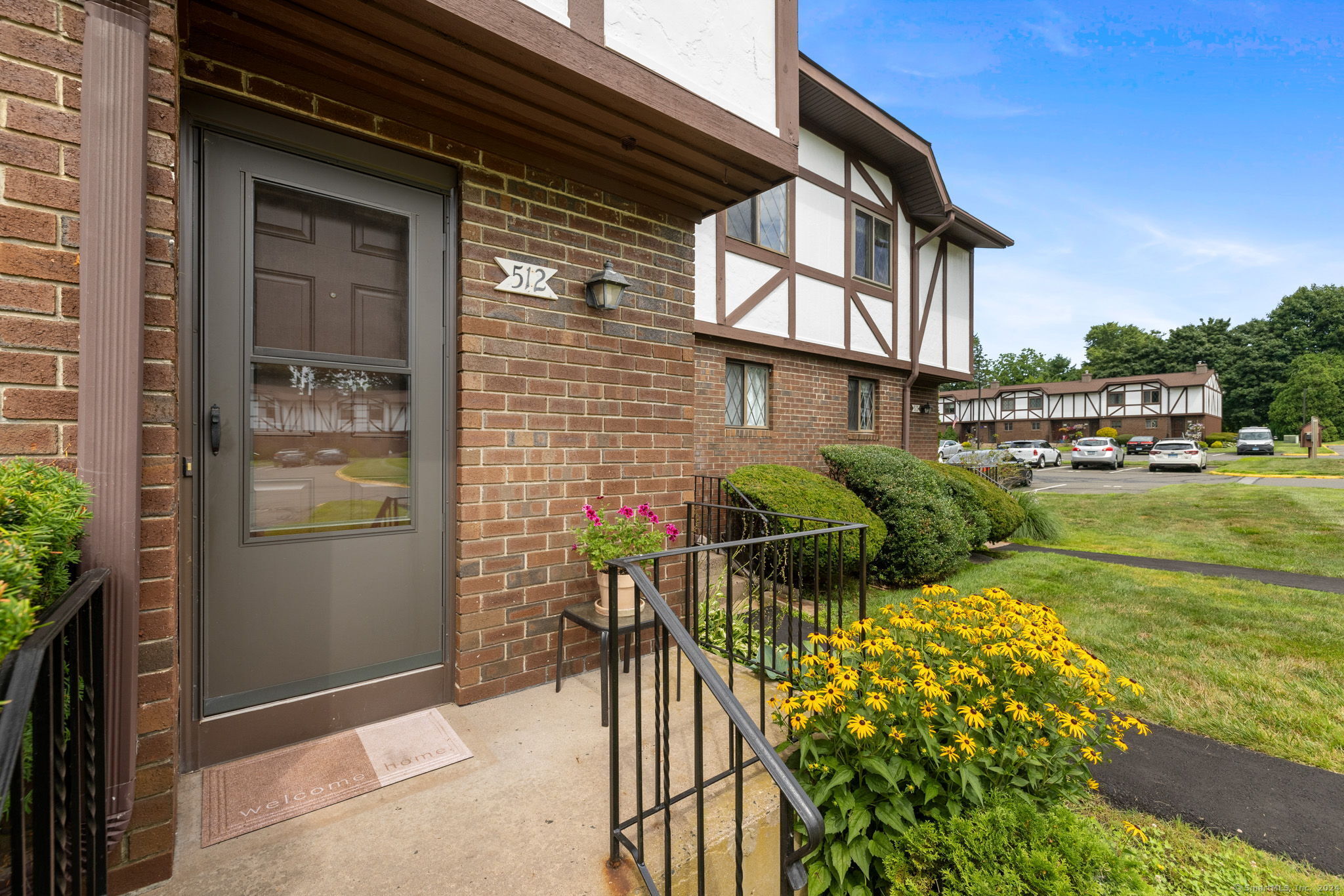 View Rocky Hill, CT 06067 townhome