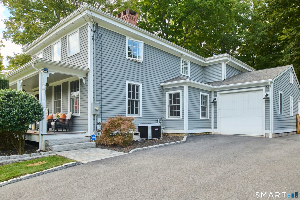 Photo of 63 Main Street N, Woodbury, CT 06798 (MLS # 24208978)