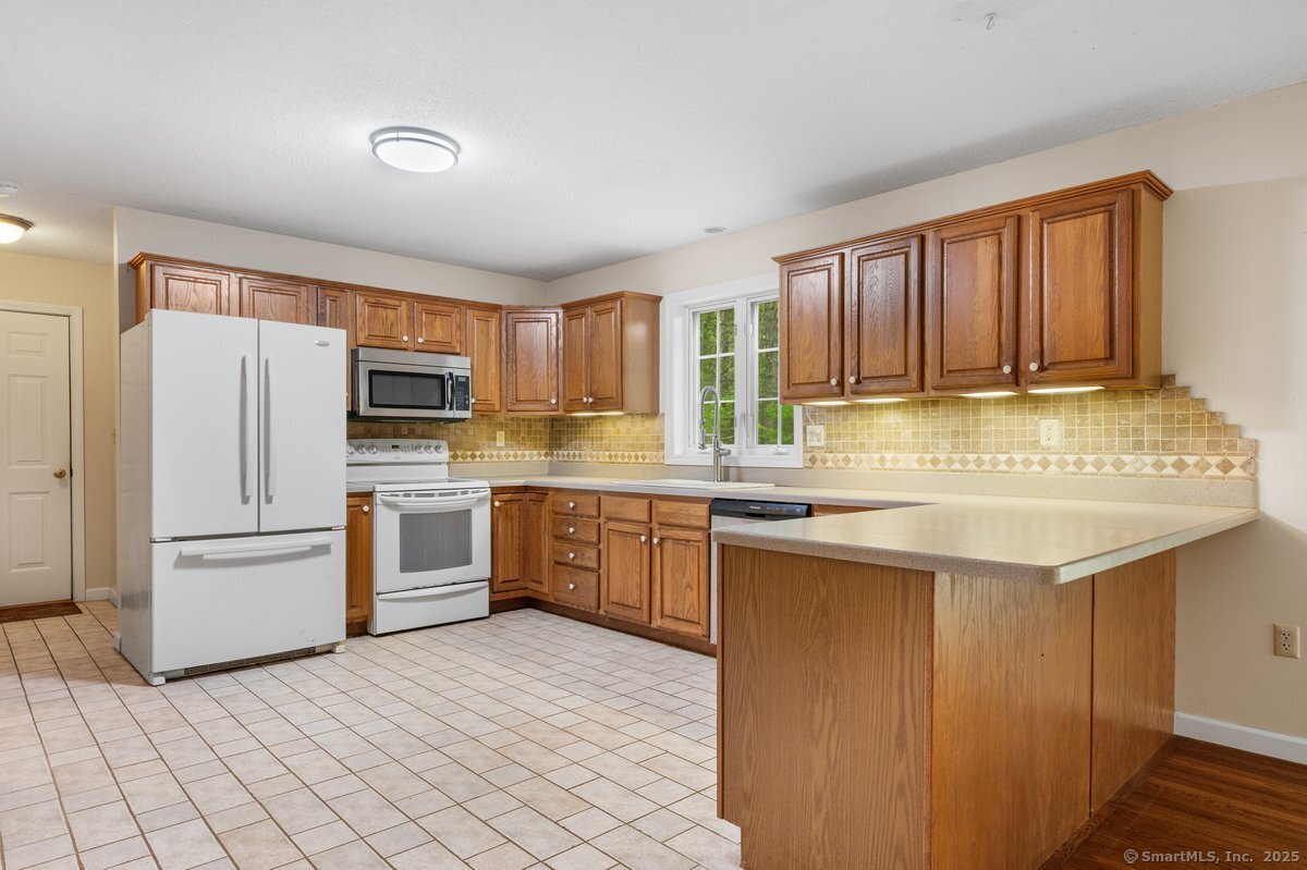 13 Woodland Road, Sterling, Connecticut image 16