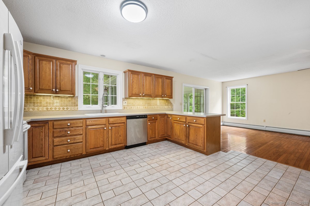 13 Woodland Road, Sterling, Connecticut image 11