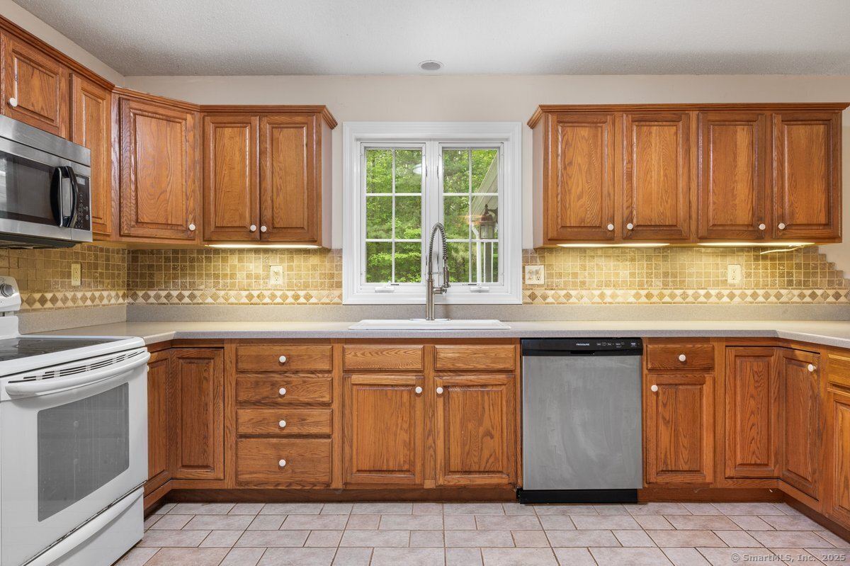 13 Woodland Road, Sterling, Connecticut image 15