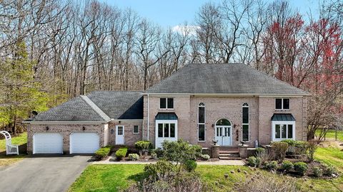 17 Hidden Oak Drive Farmington CT 06032