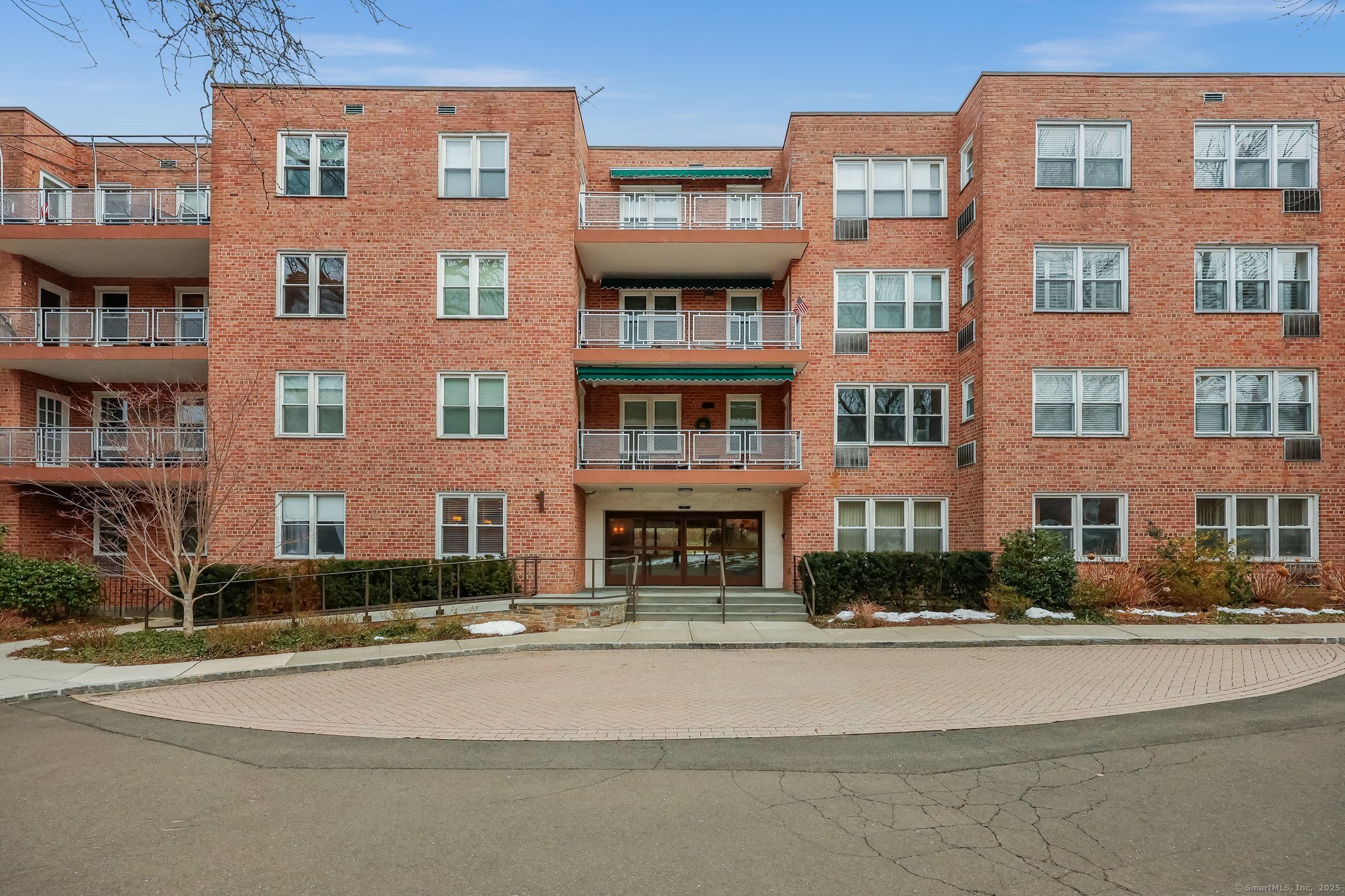 1 Putnam Hill #4K, Greenwich, Connecticut image 1