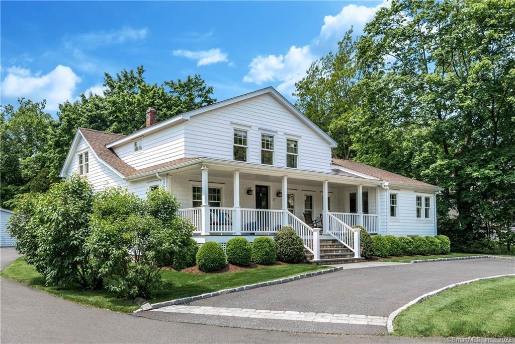 Photo 1 of 17 Oak Grove Place, New Canaan, Connecticut, $1,200,000, Web #: 170268809