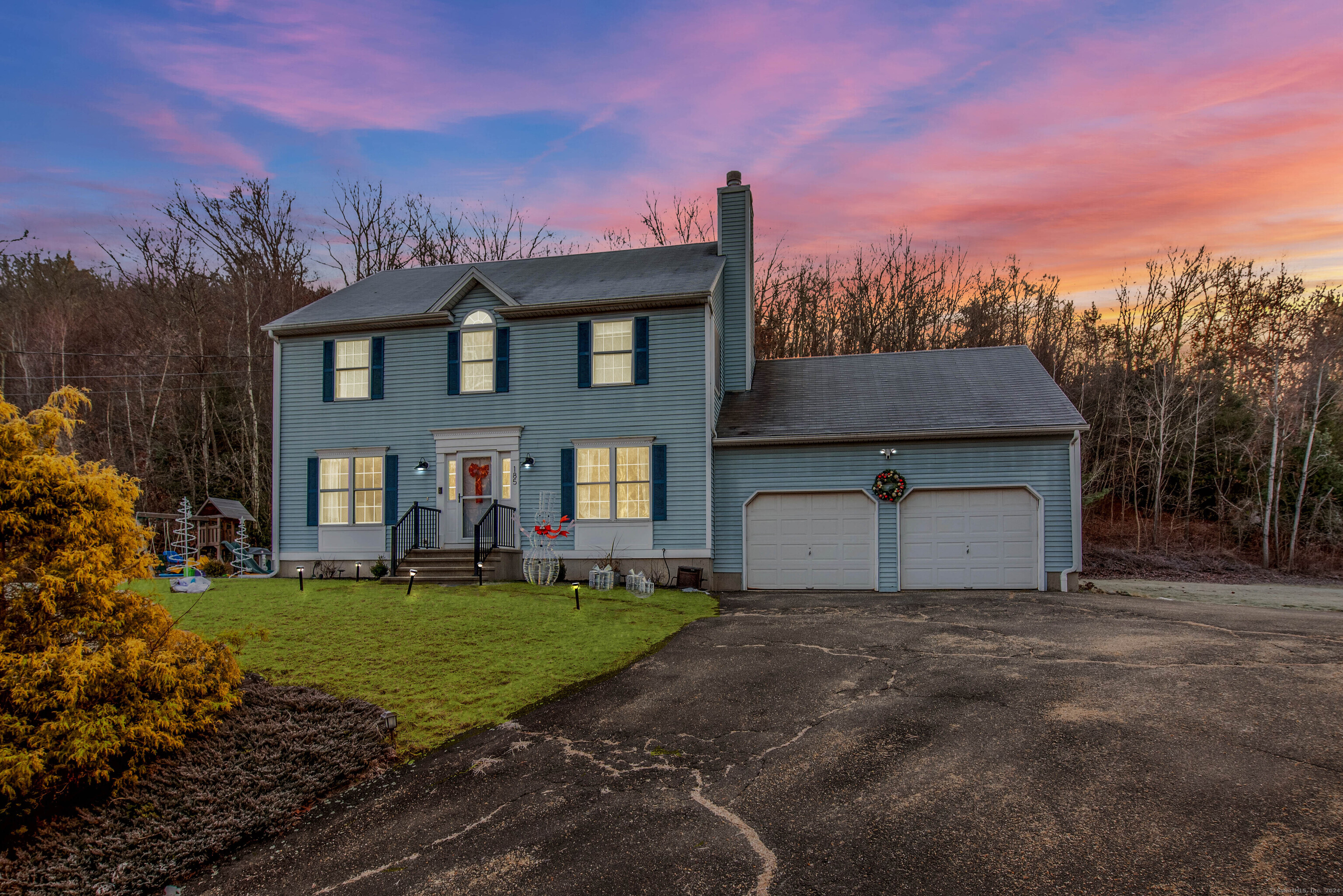 Property for Sale at Greystone Road, Plymouth, Connecticut - Bedrooms: 3 
Bathrooms: 2 
Rooms: 6  - $424,900