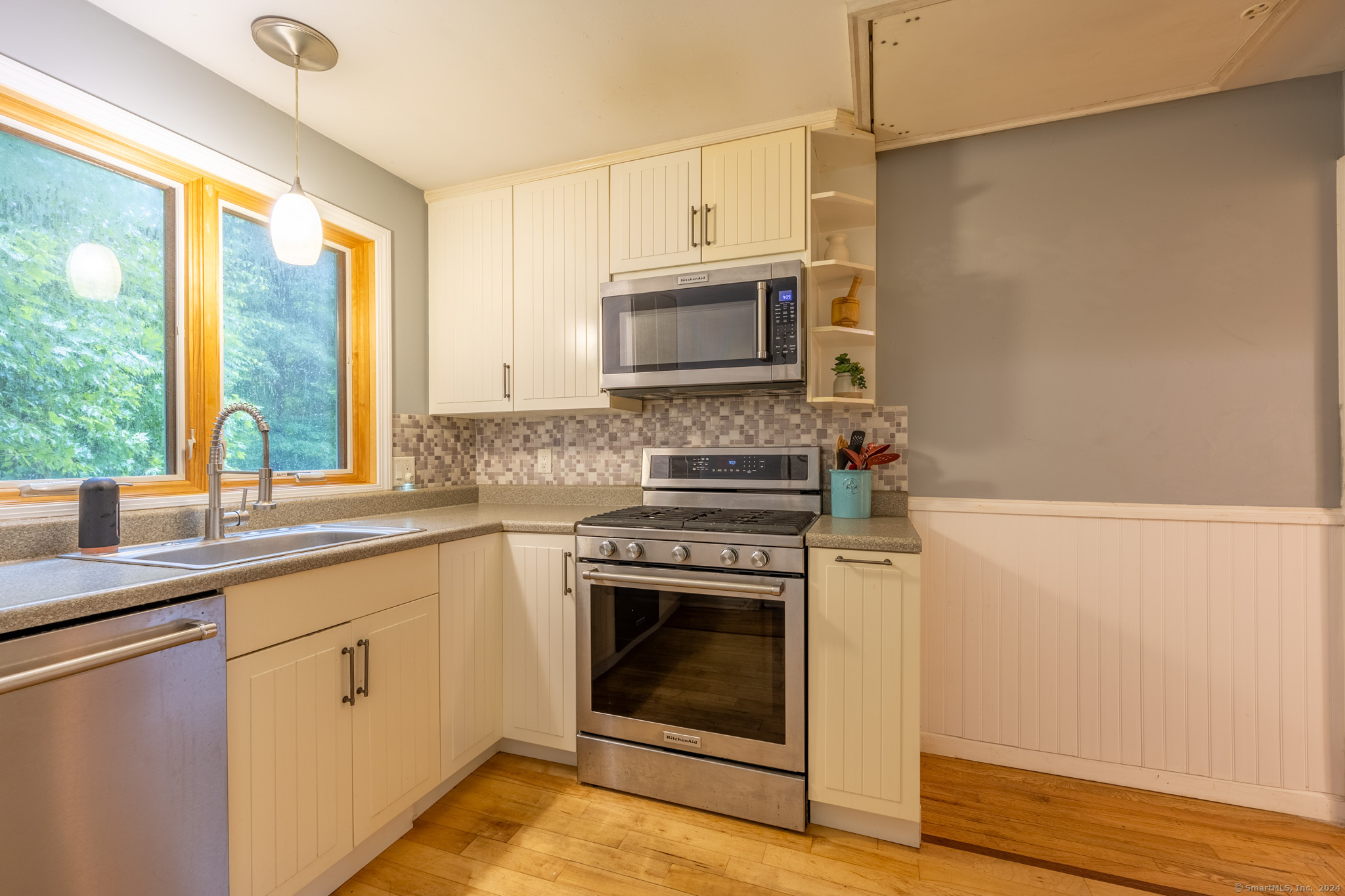34 Lakemere Drive, Southbury, Connecticut image 13