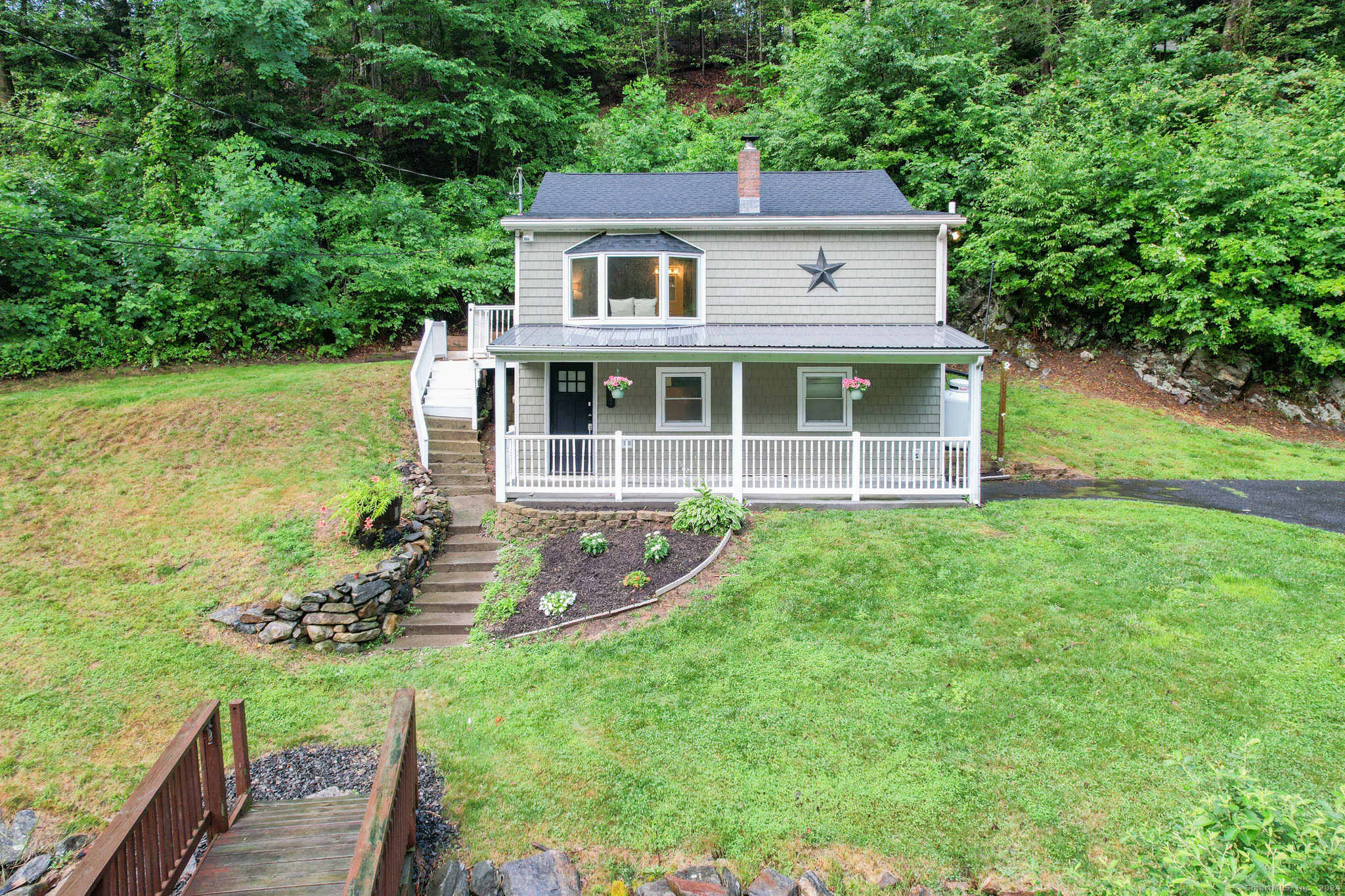 34 Lakemere Drive, Southbury, Connecticut image 4