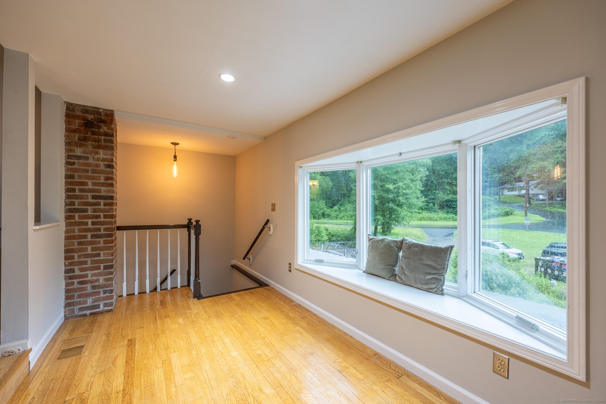34 Lakemere Drive, Southbury, Connecticut image 7