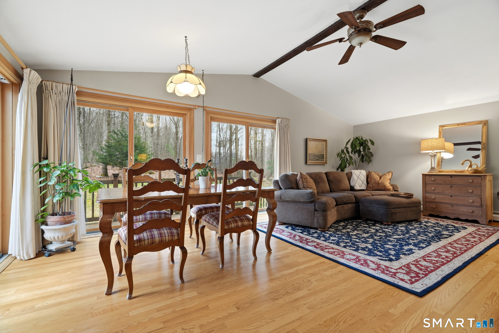 406 Eastbury Hill Road