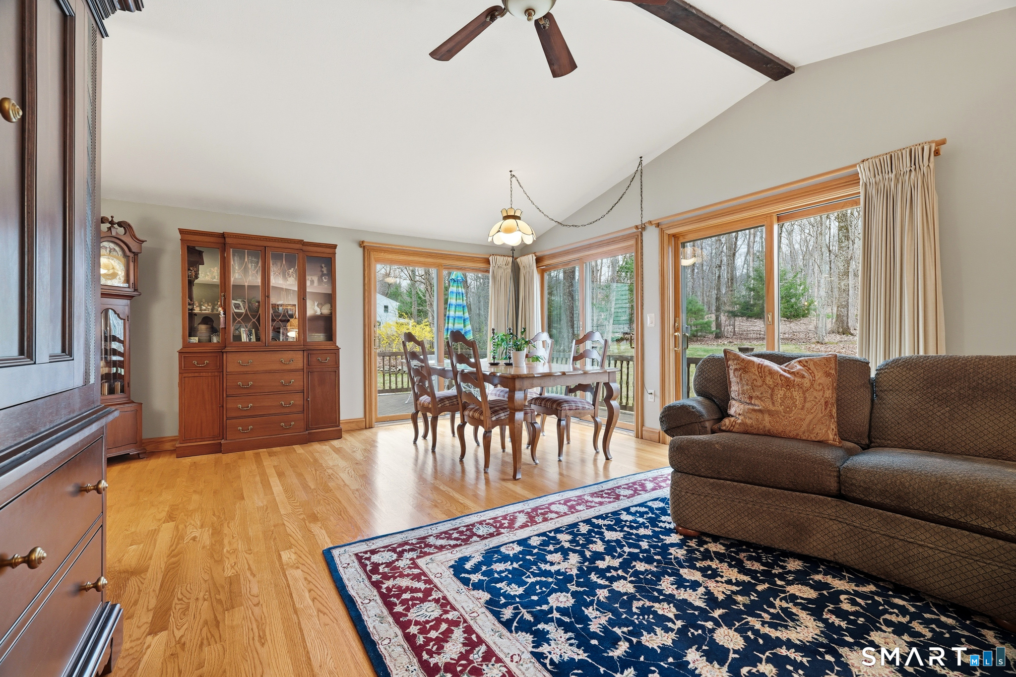 406 Eastbury Hill Road