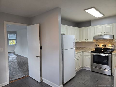 Tiny photo for 144 Pine Street #APT D, Greenwich, CT 06830 (MLS # 24138064)