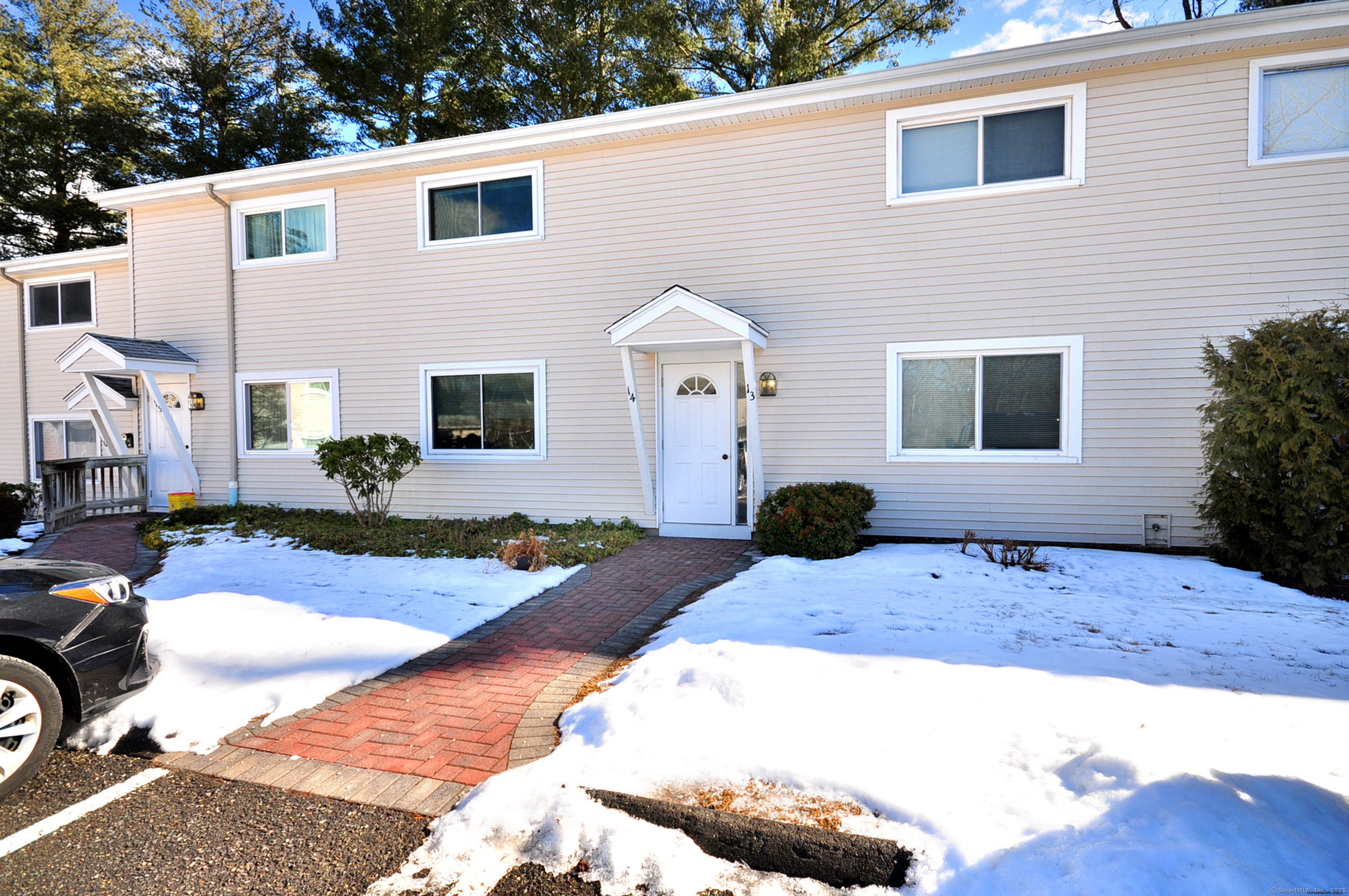 Photo 1 of Washington Road Apt 14, Woodbury, Connecticut, $220,000, Web #: 24073656