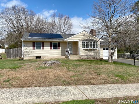 Photo of 18 Reservoir Road, Newington, CT 06111 (MLS # 24166185)