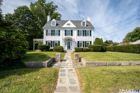 Photo of 39 Glenwood Avenue, New London, CT 06320 (MLS # 24208133)