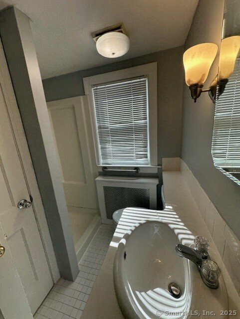 Newington, Connecticut 06111, United States, 4 Bedrooms Bedrooms, ,2 BathroomsBathrooms,Residential,Pending,79676