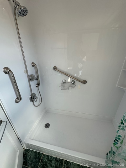 Newington, Connecticut 06111, United States, 4 Bedrooms Bedrooms, ,2 BathroomsBathrooms,Residential,Pending,79676