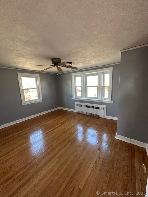 Newington, Connecticut 06111, United States, 4 Bedrooms Bedrooms, ,2 BathroomsBathrooms,Residential,Pending,79676