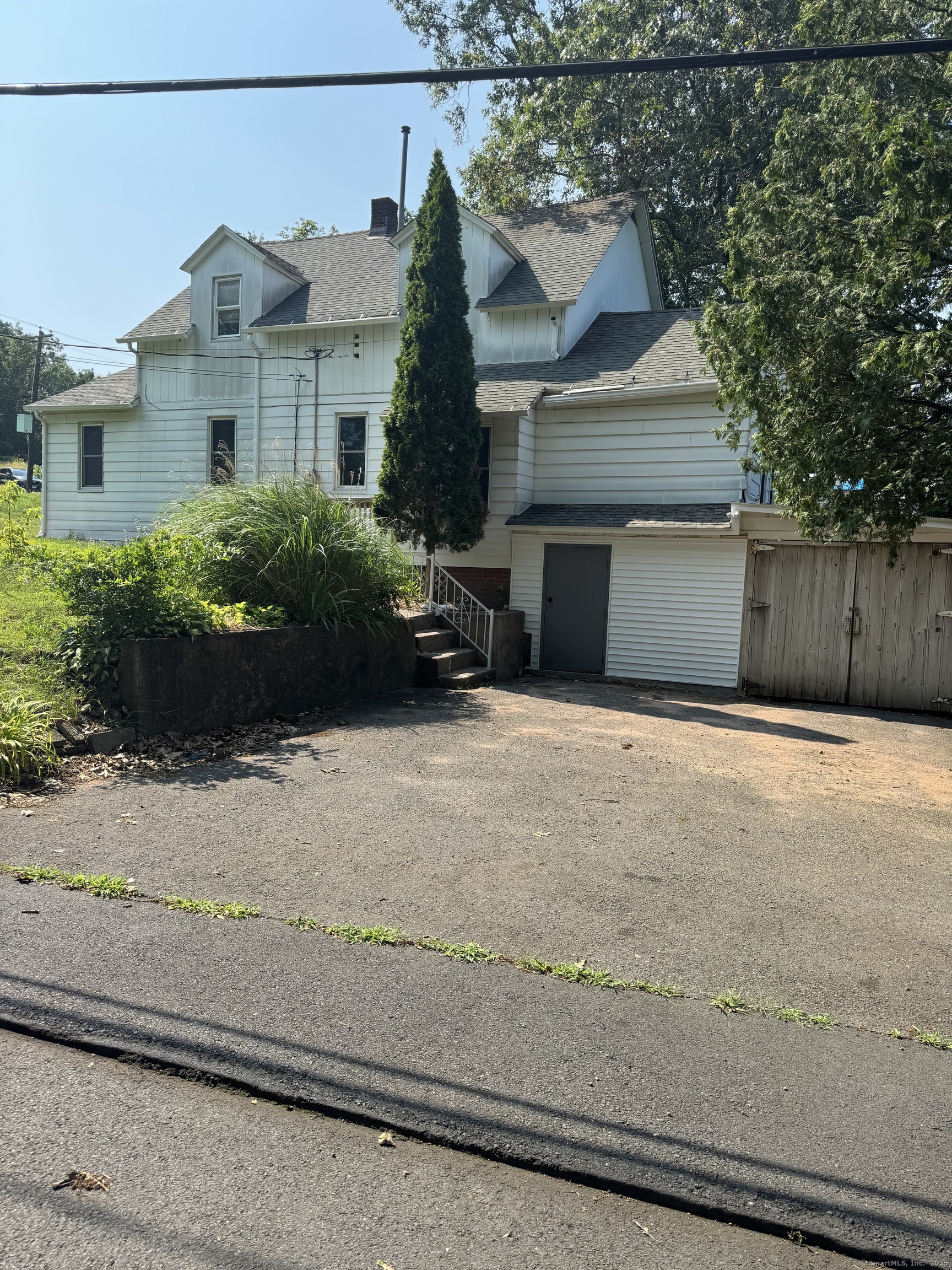 Manchester, Connecticut 06042, United States, 2 Bedrooms Bedrooms, ,1 BathroomBathrooms,Residential,Active,178376