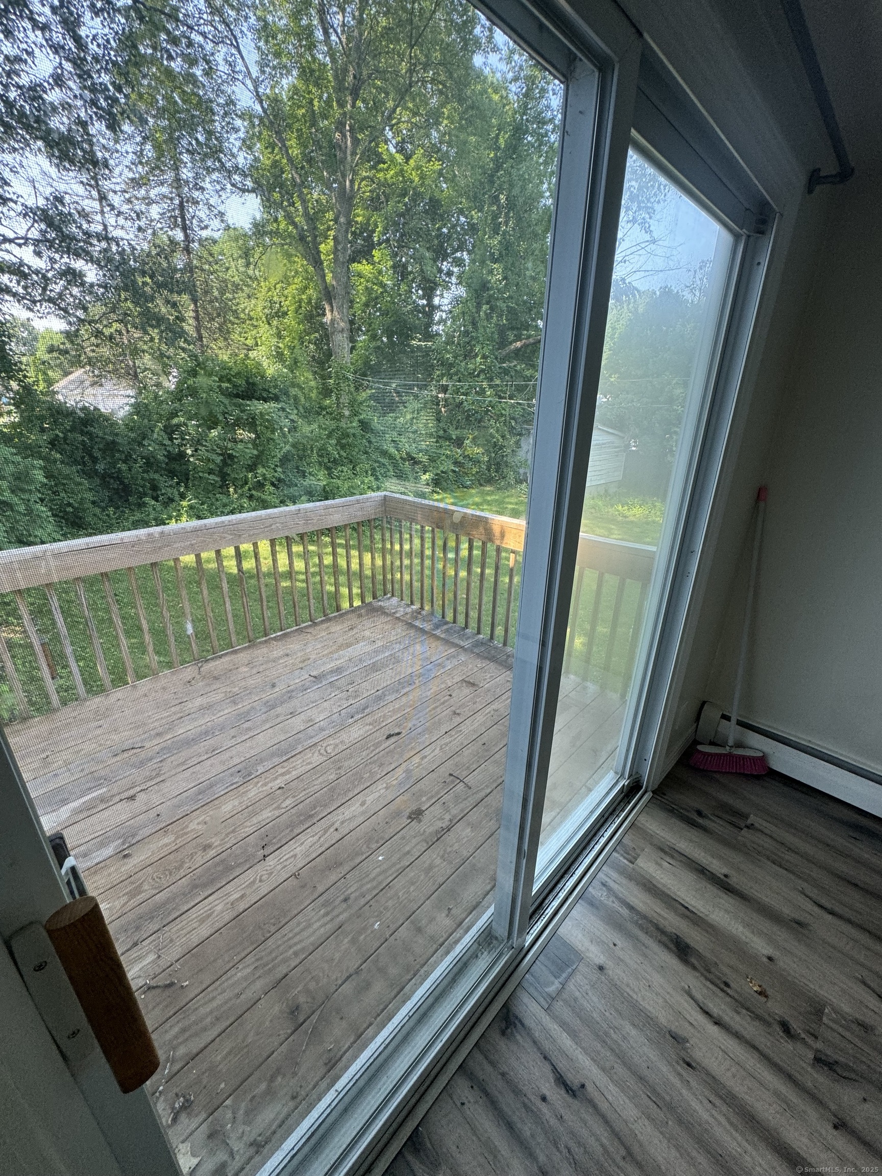 Manchester, Connecticut 06042, United States, 2 Bedrooms Bedrooms, ,1 BathroomBathrooms,Residential,Active,178376