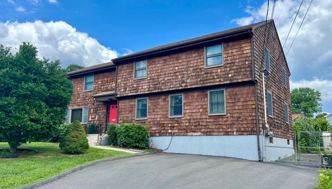 Photo of 15 Elton Street #2, New Britain, CT 06053 (MLS # 24132144)