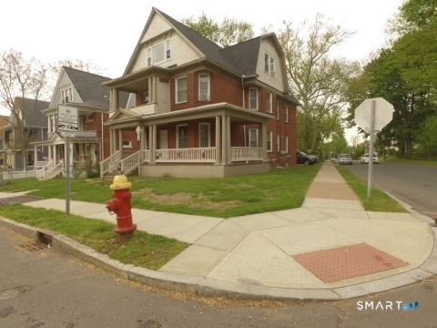 483 Edgewood Street