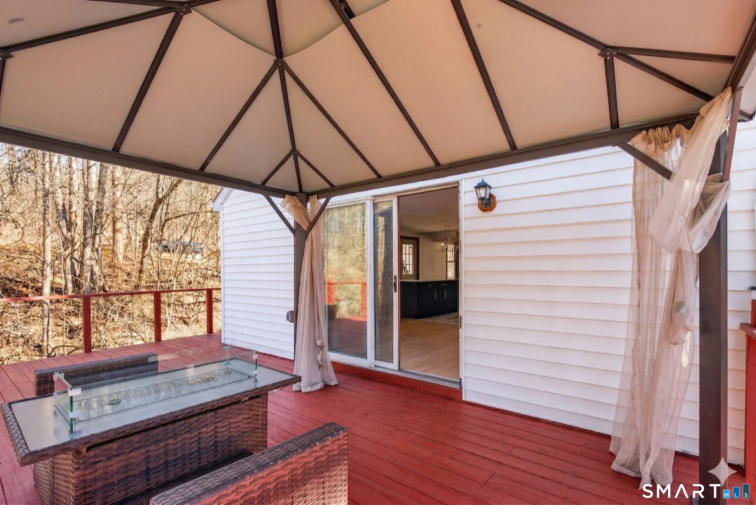 120 East Hampton Road