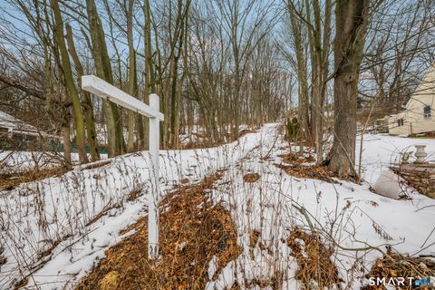 Photo of 10 Huntington Avenue, New Haven, CT 06512 (MLS # 24151324)