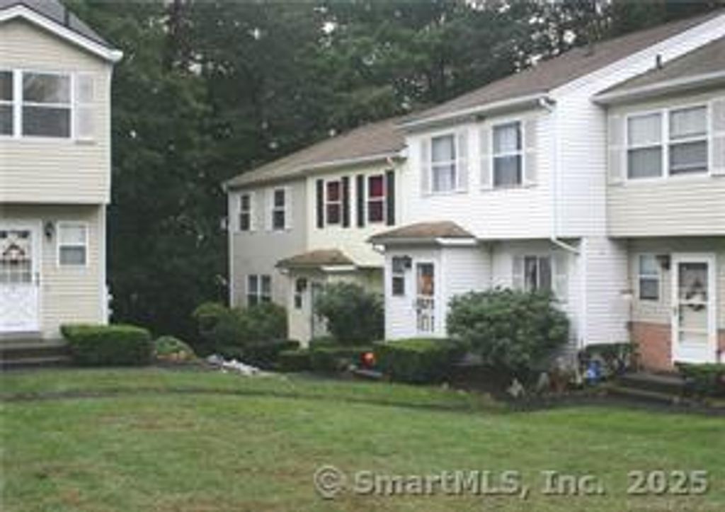 Photo of 25 Padanaram Road #APT 35, Danbury, CT 06811 (MLS # 24133328)