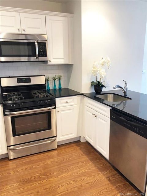 Tiny photo for 947 Hope Street #402, Stamford, CT 06907 (MLS # 24148322)