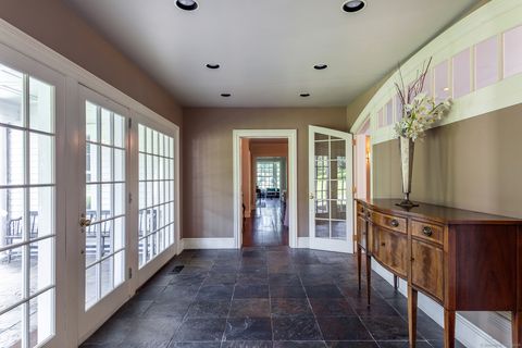 Tiny photo for 10 Sunny Ridge Road, Washington, CT 06793 (MLS # 24085383)