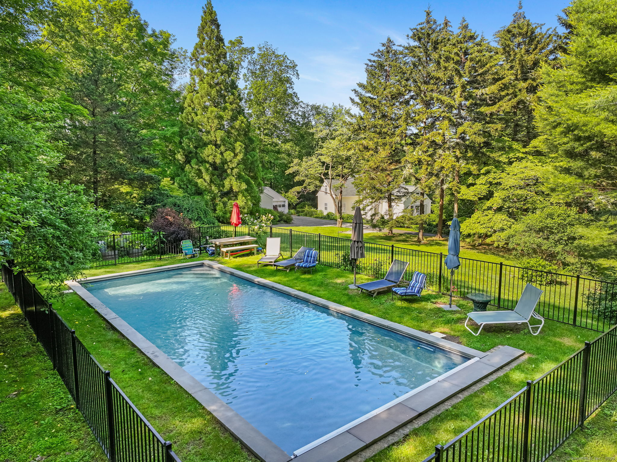 33 Great Pasture Road