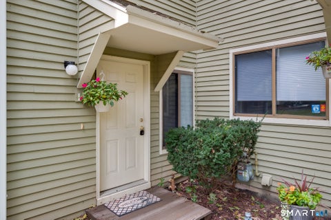 Tiny photo for 40 Foxon Hill Road #H27, New Haven, CT 06513 (MLS # 24211869)