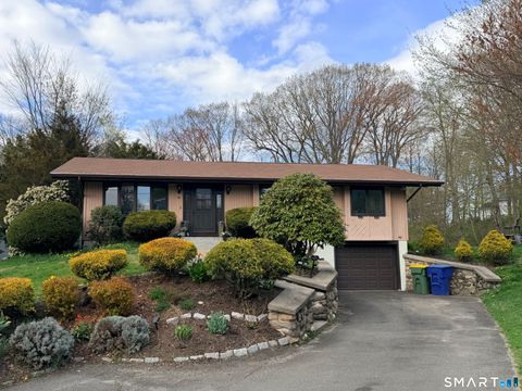 Photo of 40 Hickory Hill Drive, Waterbury, CT 06708 (MLS # 24168778)