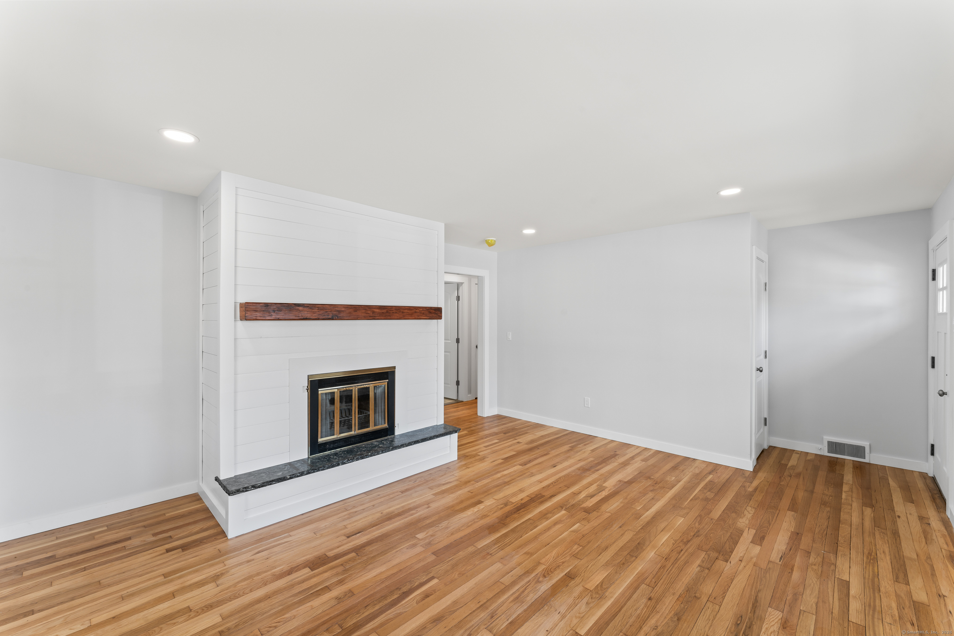 112 Long Swamp Road