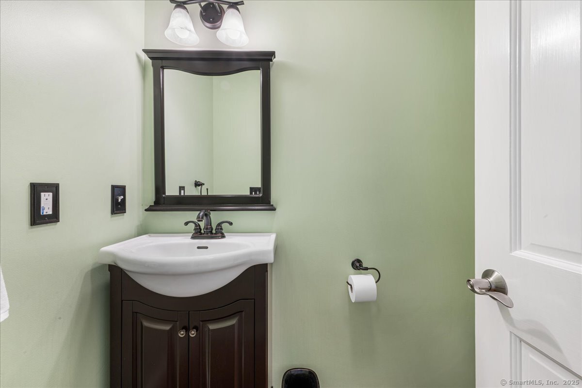 15 Brooks Lane, Essex, Connecticut image 17