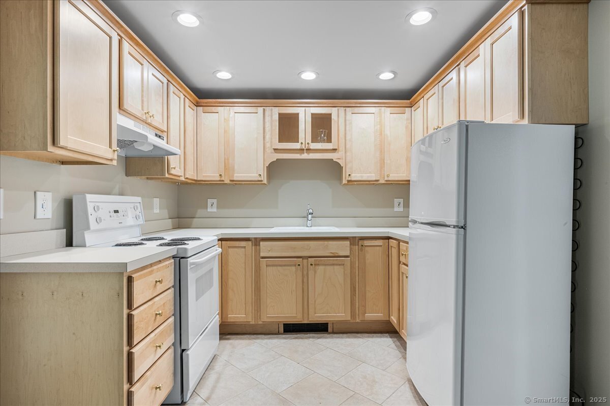 15 Brooks Lane, Essex, Connecticut image 33
