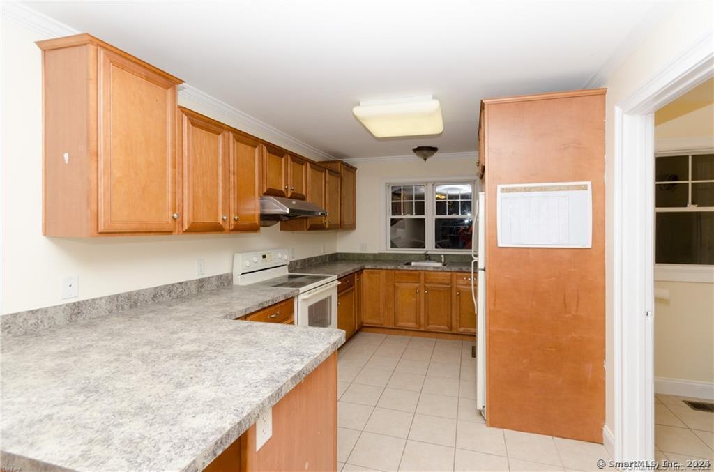 527 West Thames Street 27