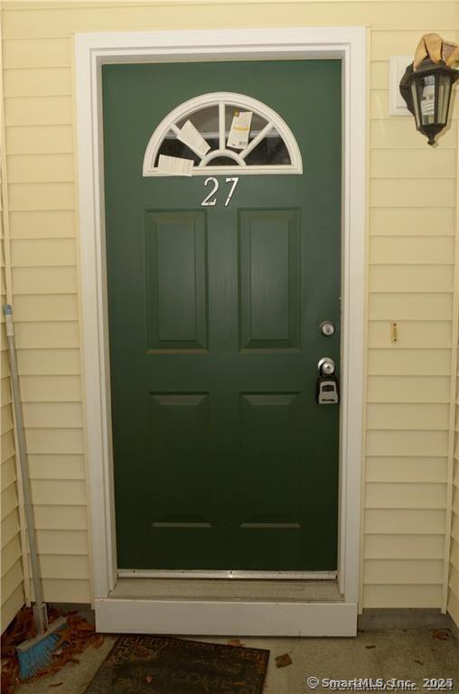 527 West Thames Street 27