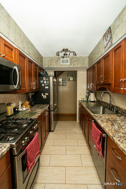 Tiny photo for 5 Talcott Forest Road #U, Farmington, CT 06032 (MLS # 24179601)