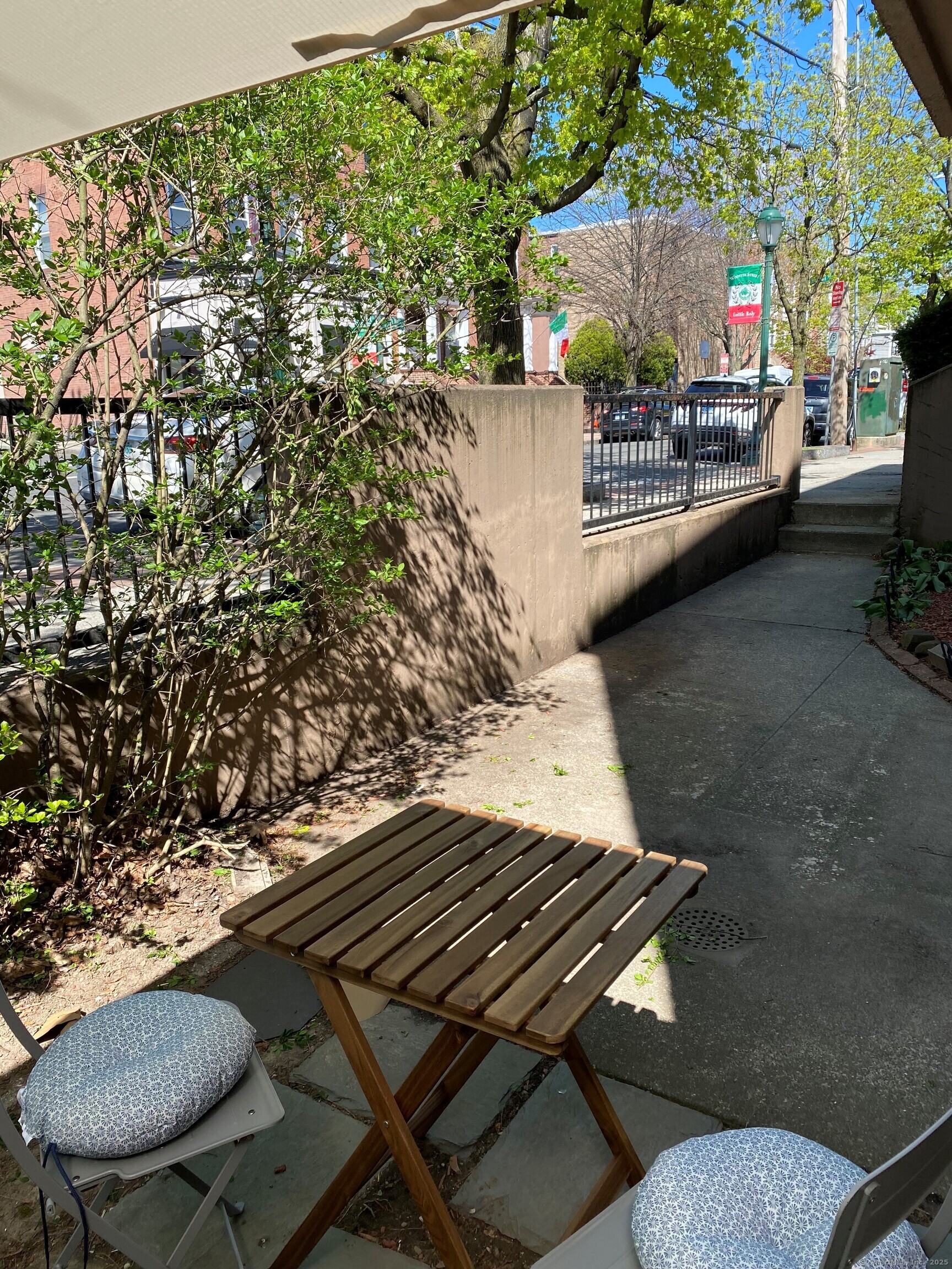 Property for Sale at Wooster Street W, New Haven, Connecticut - Bedrooms: 1 
Bathrooms: 1 
Rooms: 3  - $249,900