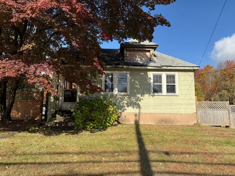 Photo of 445 Maple Street, Wethersfield, CT 06109 (MLS # 24135297)